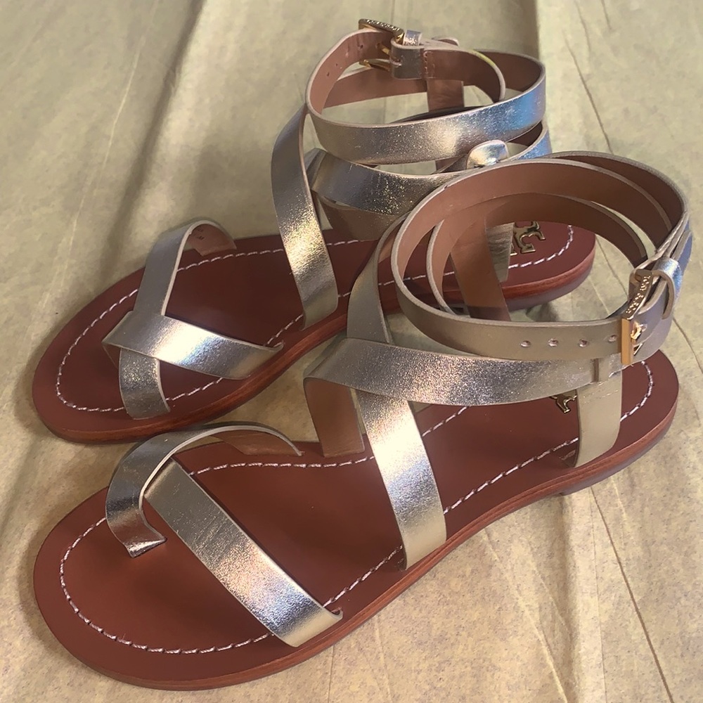 Tory Burch 5 1/2 NWOTPatos Crisscross Flat Gladiator Sandal, Gold